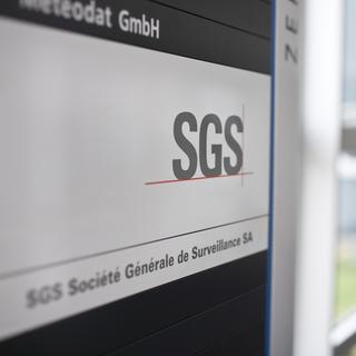 Le logo du groupe de contrôle des marchandises SGS, pris le 16 avril 2010 au siège de l'entreprise à Zurich. [keystone - Gaetan Bally]