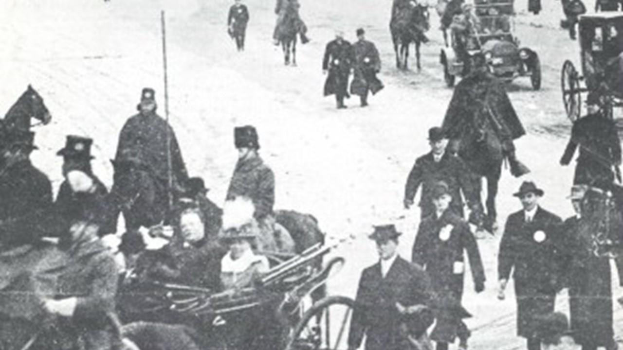 Le Président William H. Taft dans sa calèche le 4 mars 1909 [Bibliothèque du Congrès]