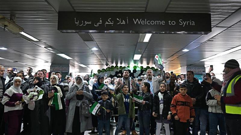 Après 13 ans d'arrêt, les vols internationaux reprennent à l'aéroport de Damas. [AFP - Louai Beshara]