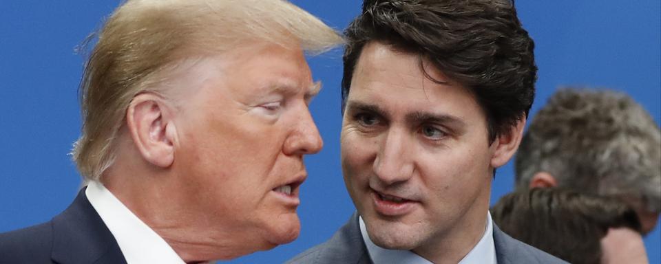 Le chef d'État canadien Justin Trudeau aurait éventuellement démissionné à cause des déclarations agressives de Donald Trump sur une ''annexion'' économique et politique du pays. [Keystone/AP Photo - Frank Augstein]