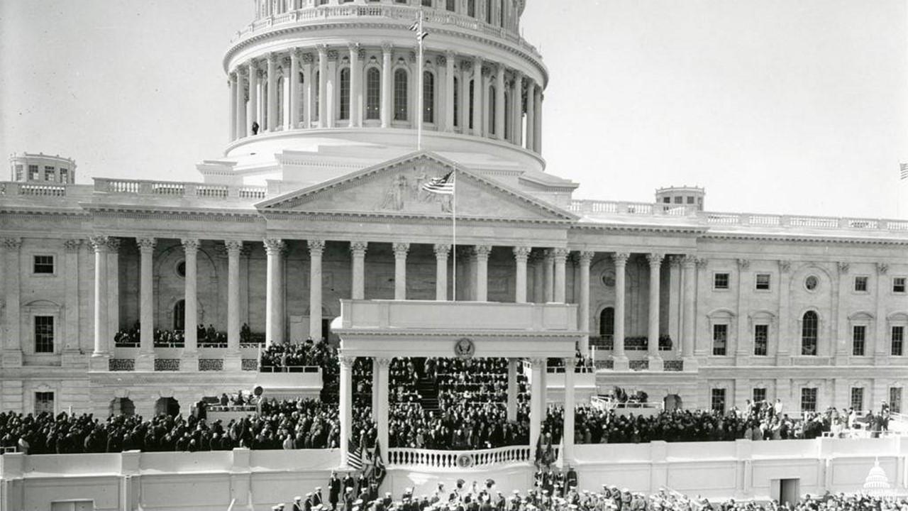 Cérémonie d'investiture de John F. Kennedy, le 20 janvier 1961 [U.S. Army Corps of Engineers]