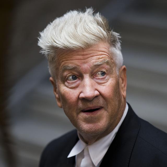 David Lynch arrive le mercredi 10 septembre 2014, à son ancienne école, la Pennsylvania Academy of the Fine Arts, à Philadelphie. [Keystone/ATS - Matt Rourke]