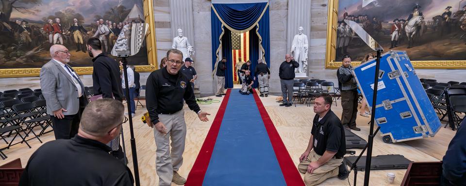 Les préparatifs de l'investiture de Donald Trump sous la rotonde du Capitole à Washington. [Keystone/AP Photo - J. Scott Applewhite]