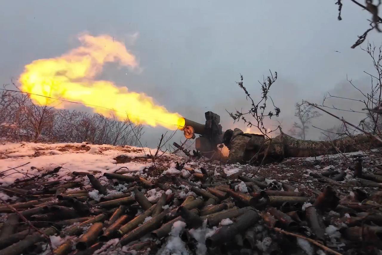 Un soldat russe envoie un missile anti-tank (image d'illustration). [KEYSTONE - Russian Defense Ministry Press Service]