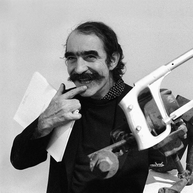 L'artiste suisse Jean Tinguely (1925-1991) fêterait ses 100 ans en 2025. [Keystone]