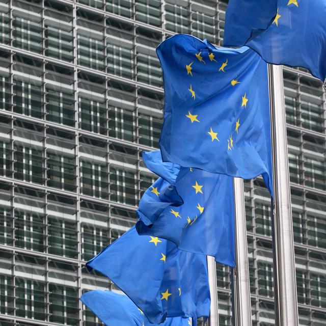 Le drapeau de l'Union européenne à Bruxelles. [Keystone - EPA/Olivier Hoslet]