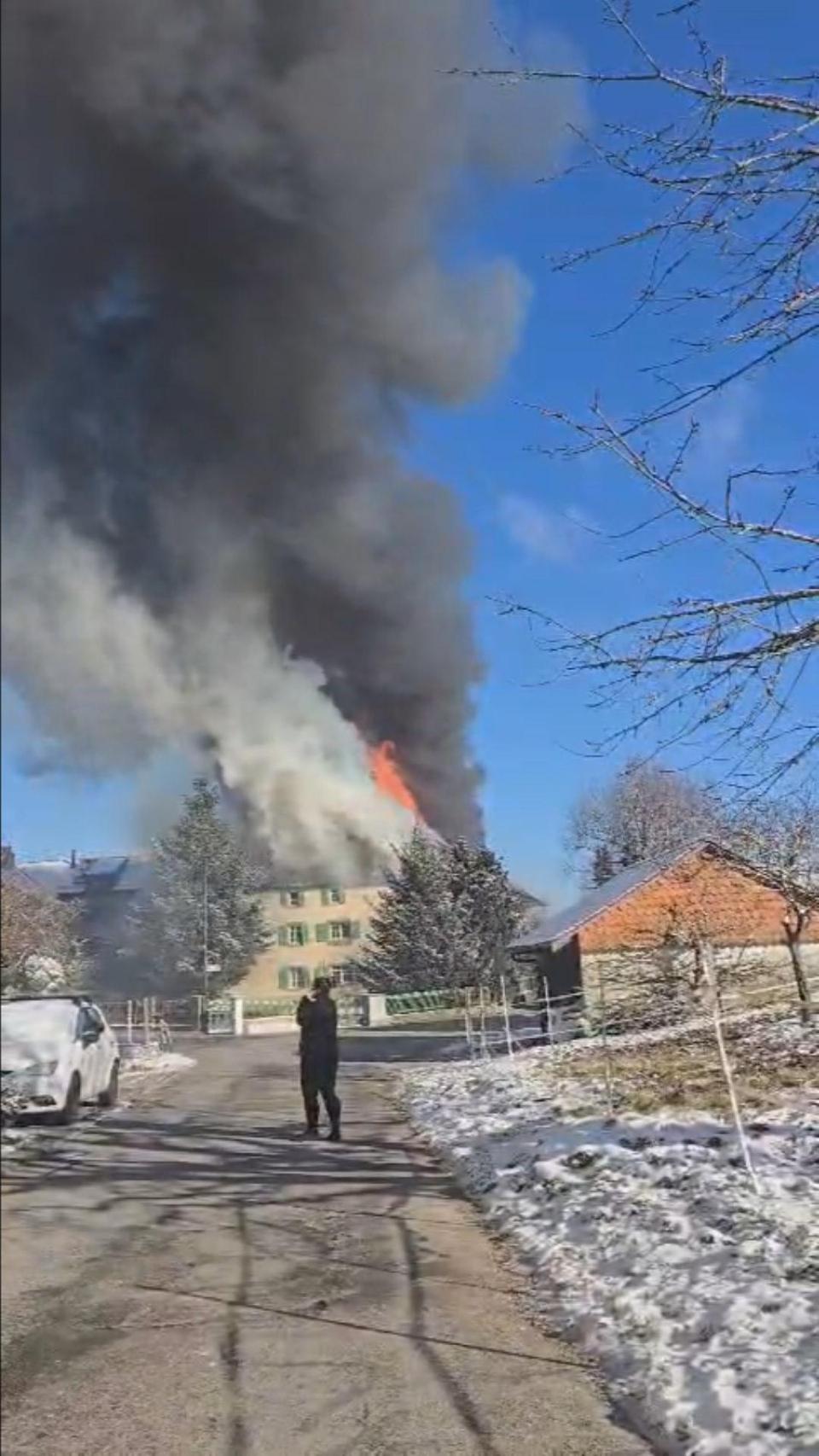 Vidéo de l'incendie à Peney-le-Jorat.