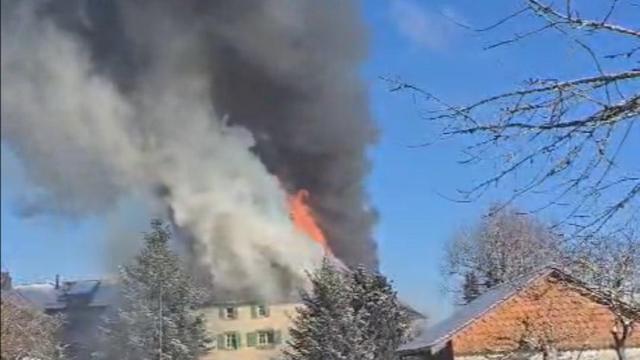 Vidéo de l'incendie à Peney-le-Jorat.