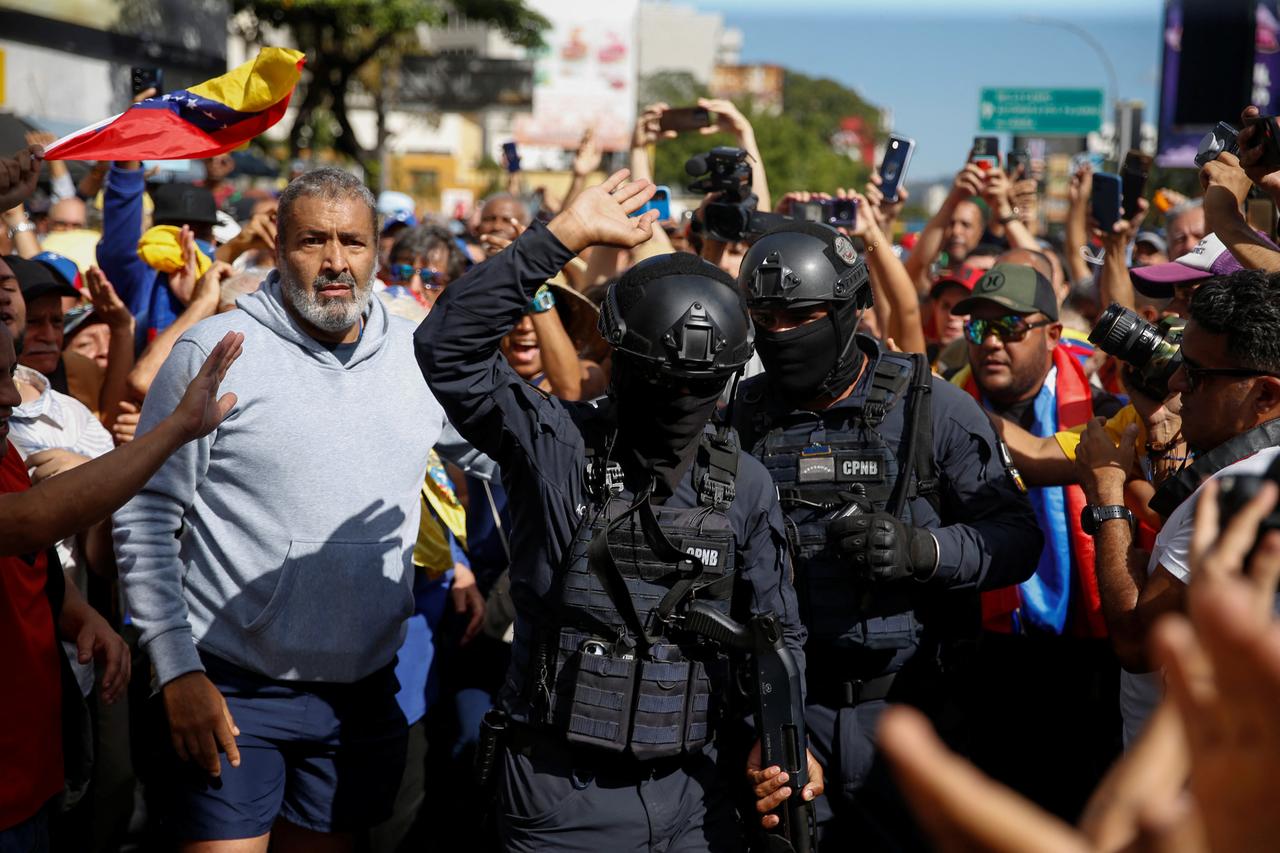 Les forces de sécurité étaient présentes en nombre pour la manifestation anti-Maduro à Caracas. [REUTERS - Leonardo Fernandez Viloria]