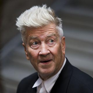 David Lynch arrive le mercredi 10 septembre 2014, à son ancienne école, la Pennsylvania Academy of the Fine Arts, à Philadelphie. [Keystone/ATS - Matt Rourke]