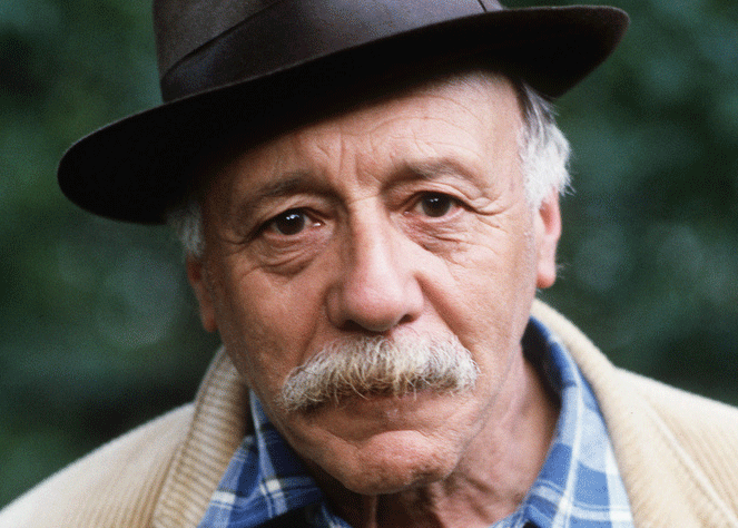 Maurice Chappaz (1916-2009), photographié en 1997 au Châble. [keystone]