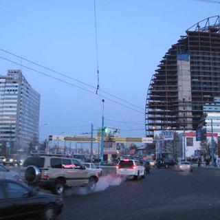 Immeubles en construction au centre d'Oulan Bator. [rsr]