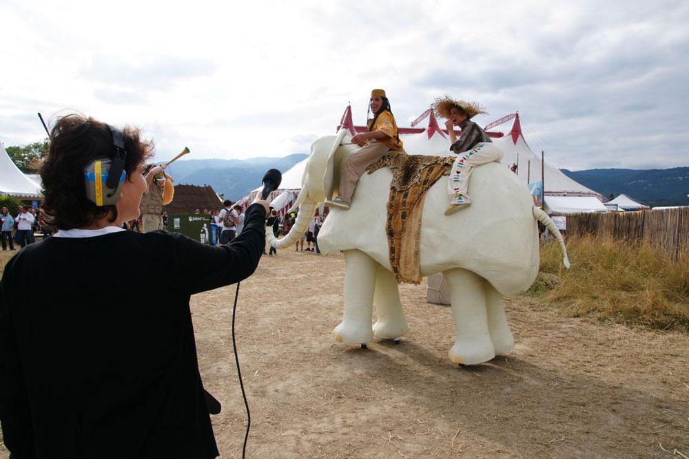 Miruna Coca-Cozma et l'éléphant blanc. [Jackie Brandsma]