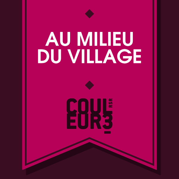 Logo Au milieu du village
