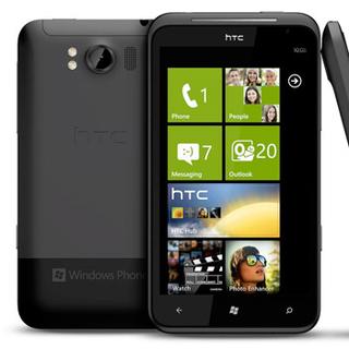 Le HTC Titan, l’un des premiers smartphones sous Windows Phone 7.5. [HTC 2011]