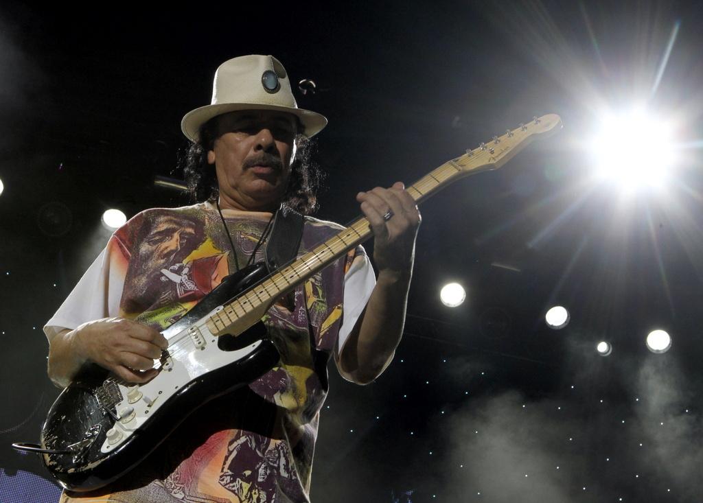 Carlos Santana se produira à trois reprises durant cette 45e édition du Montreux Jazz Festival. [KEYSTONE - Roberto Pfeil]