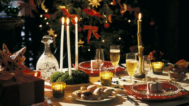 Une belle table, un délicieux repas pour un moment inoubliable. [Photo non stop / AFP]