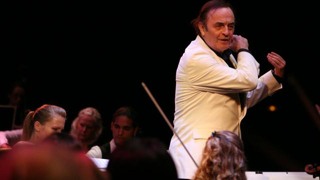 Charles Dutoit dirige le Verbier Festival Orchestra. [Verbier Festival - Aline Paley]