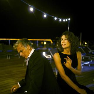 Valérie Lemercier et Frank Dubost dans "Bienvenue à bord". [Pathé Distribution]