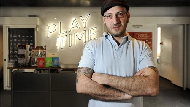 Marc Atallah, directeur de la Maison d'Ailleurs, pose pour "Playtime", la nouvelle exposition temporaire du musée, ce 8 mars 2012. [Christian Brun]