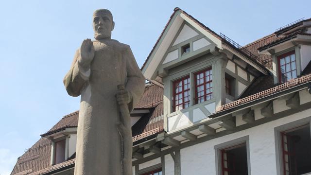 Statue de Saint-Gall. [Bernard Litzler]