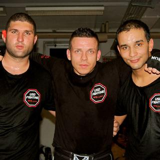 Ilija, Jean-Daniel et Amin (de gauche à droite), les trois combattants de MMA de l'USD Fighting club de Lausanne qui participeront le 24 mars 2012 à l'Arena de Genève au "Strenght & Honor 5". [Antoine Droux]