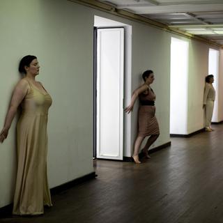 Image du spectacle de Maya Bösch, "Hope, Howl & A Statement On Body, Sound, Space And Time". [grutli.ch - Christian Lutz]