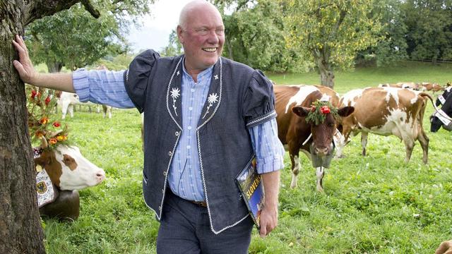 Jean-Claude Biver dans sa ferme de la Tour-de-Peilz. [Dominic Favre]