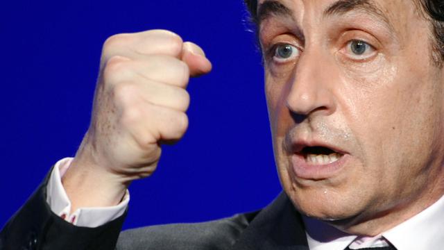 Nicolas Sarkozy durant un meeting électoral, le 28 mars 2012 à Elancourt. [Martin Bureau]