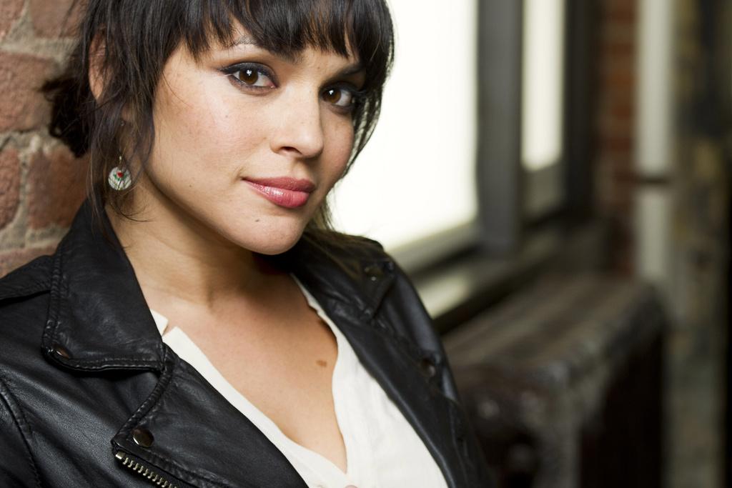 Norah Jones. [Charles Sykes]