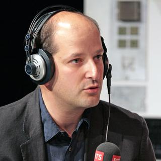 Grégoire Junod à "L'Agence", le 5 mai 2013. [Cécile Möller]