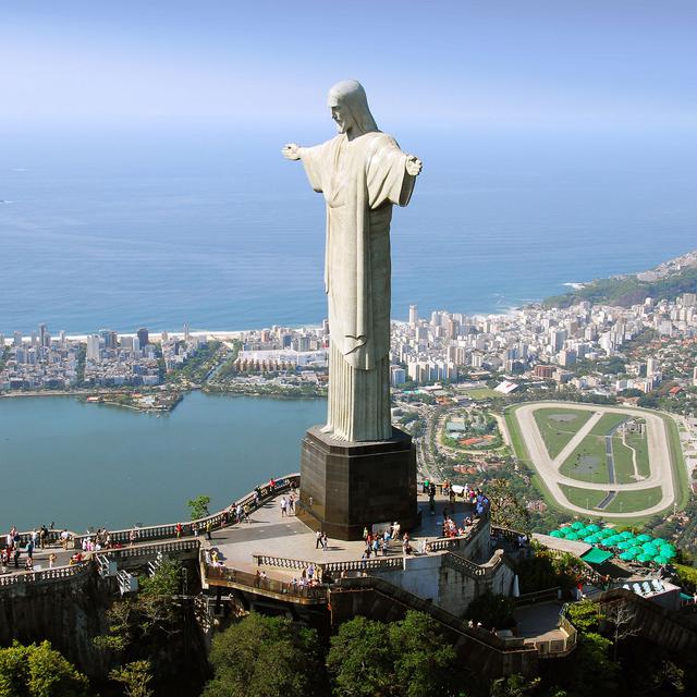Le Christ rédempteur du Corcovado, à Rio de Janeiro. [sfmthd]