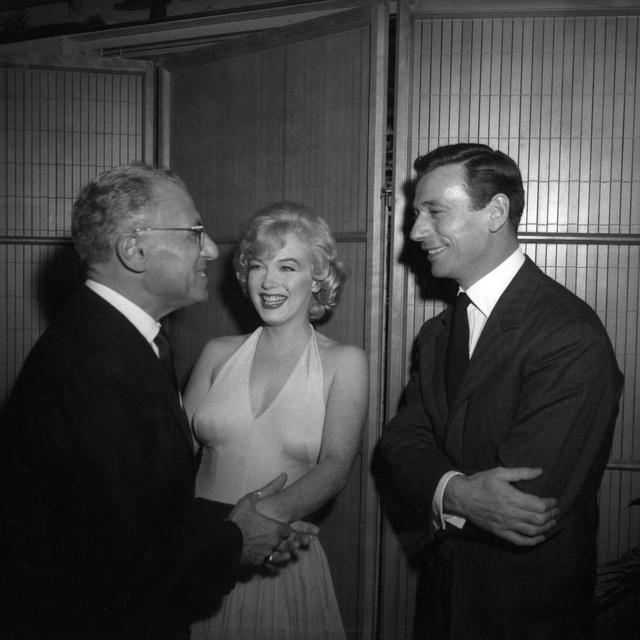 George Cukor, Marilyn Monroe et Yves Montand pour "Let's Make Love" (1960). [20th Century Fox]