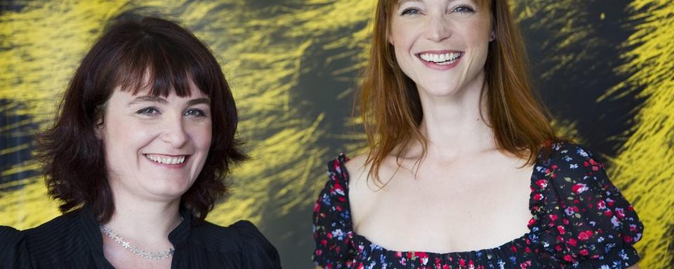 Stéphanie Chuat (à gauche) et Véronique Reymond (à droite) au Festival International du Film à Locarno pour leur film "La petite chambre". [Jean-Christophe Bott]