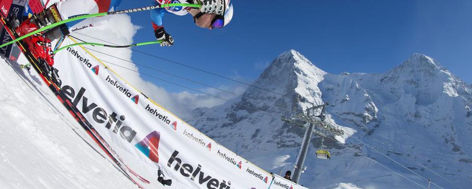 Le skieur suisse Carlo Janka au départ du deuxième entraînement de la course du Lauberhorn à Wengen le 16 janvier 2013. [Alessandro Della Bella]