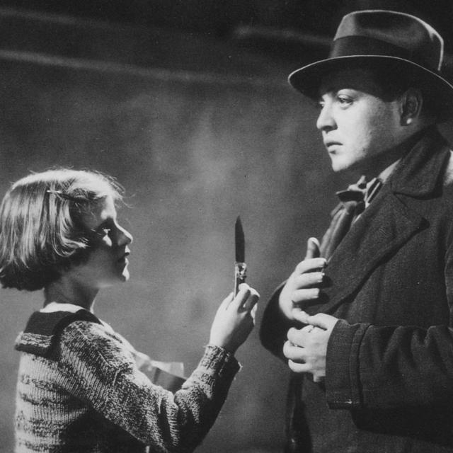 Inge Landgut et Peter Lorre dans "M le Maudit" de Fritz Lang, 1931. [Archives du 7e art / Photo 12 / AFP]