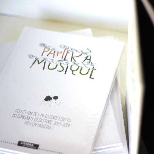 Les livres-CDs "Papier à musique". [facebook.com/association.littera.decouverte]