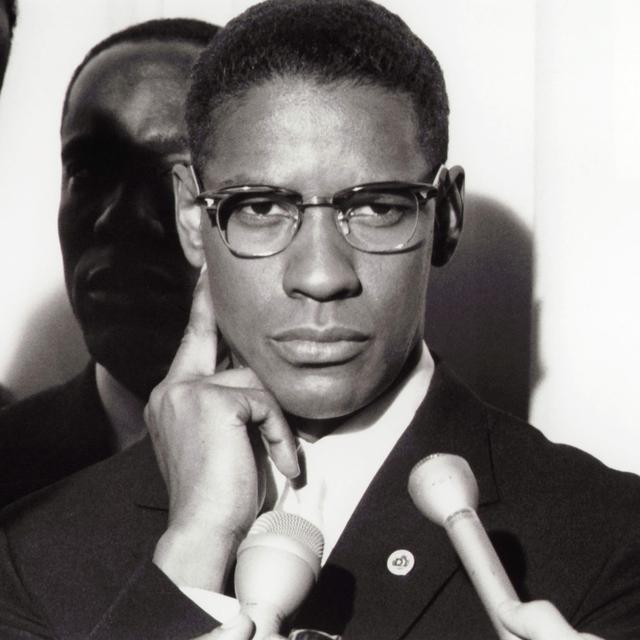 Denzel Washington est Malcolm X dans le film de Spike Lee (1992). [Warner Bros / The Kobal Collection]