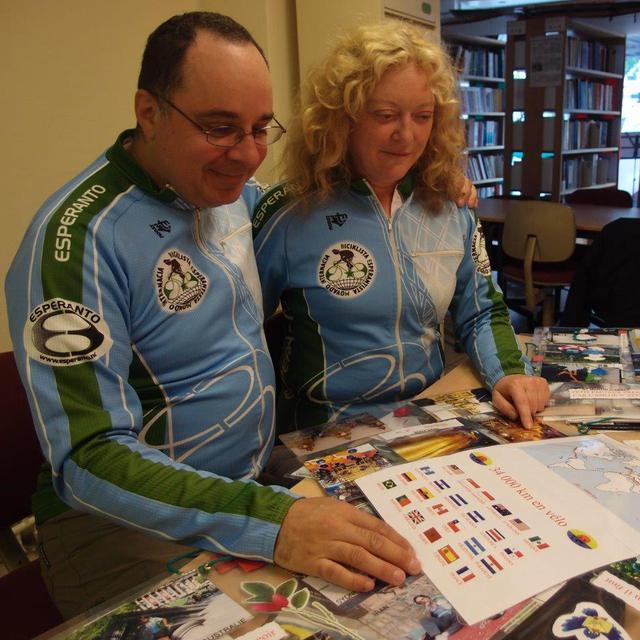 Rose et Cyrille ont fait un tour du monde à vélo en étant régulièrement hébergés chez des espérantophones. [DR - Clément Robin]