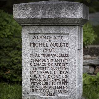La tombe de Michel Auguste Croz, une des 4 victimes de la première ascension victorieuse du Cervin en 1865. 
Olivier Maire 
Keystone [Olivier Maire]