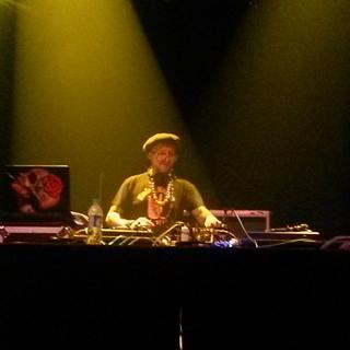 DJ Vadim à la soirée Electrobox #2 à Château Rouge [RTS]