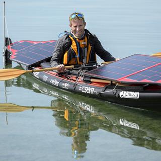 Raphaël Domjan tente le passage du Nord-Ouest en kayak solaire. [Laurent Gillieron]