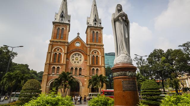 Cathédrale Notre-Dame de Saïgon. [Robert Harding]