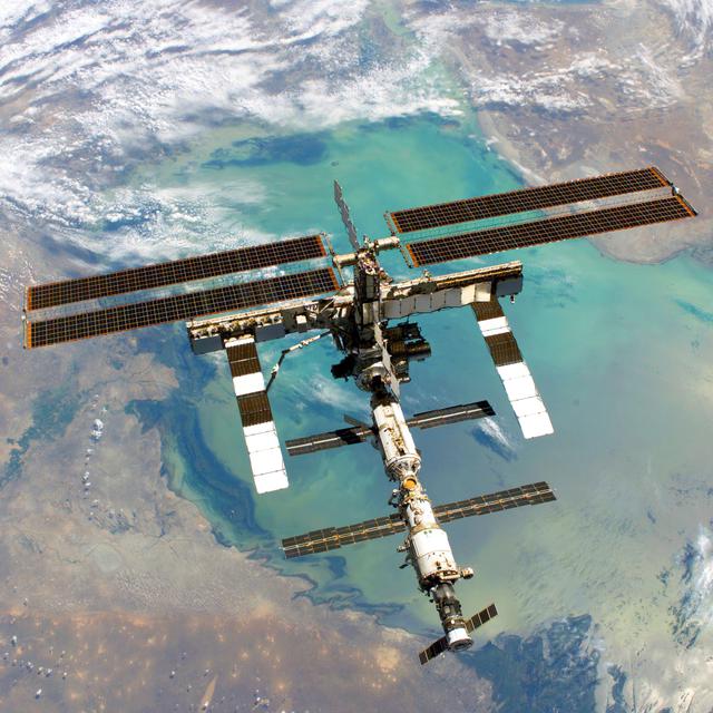 La Station spatiale internationale (ISS) en 2005. [NASA]