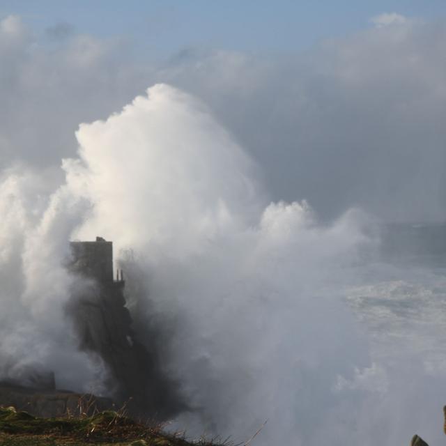 L'Île d'Ouessant, un lieu privilégié pour capter le souffle du vent, dans sa douceur comme dans sa violence. [Raphaëlle Aelig]