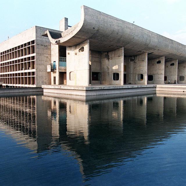Le Palais des Assemblées de Chandigarh créé par Le Corbusier. [AFP - John MacDougall]