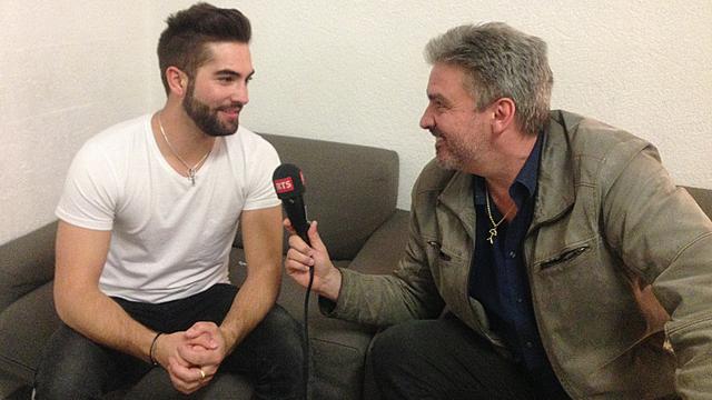 Kendji Girac avec Stéphane Thiébaud. [RTS]