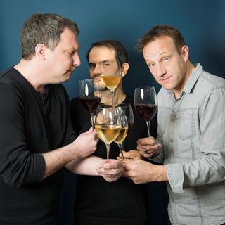 Frank Semelet, Antonio Troilo et Thierry Romanens dans "Il faut le boire". [ad-apte.com]