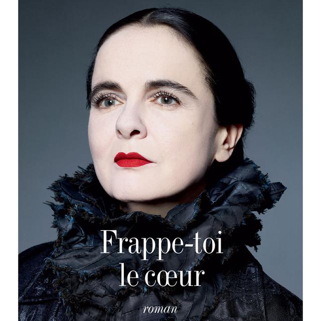 Couverture de "Frappe-toi le cœur" dʹAmélie Nothomb, chez Albin Michel. [Albin Michel]