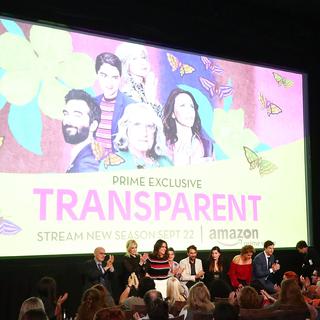 Les acteurs de "Transparent" lors d'une projection de la série. [CréditASTRID STAWIARZ / GETTY IMAGES NORTH AMERICA / AFP]